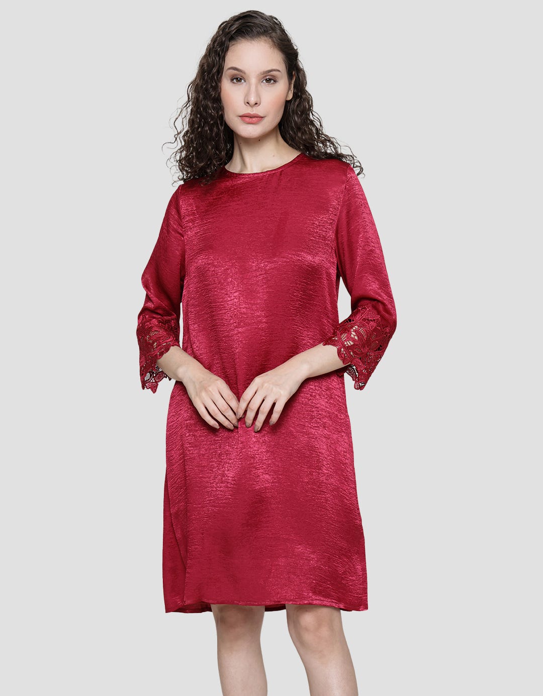 St. Yves Long Sleeve Midi Dress Shiny With Lace In Sleeve Opening