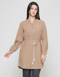 Expand Bertha Blouse Wanita