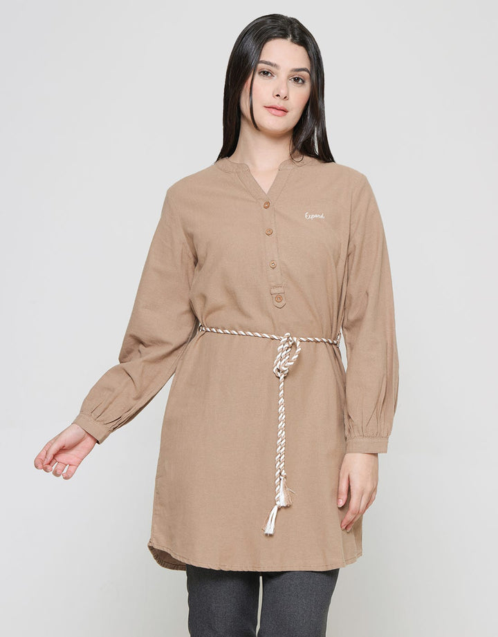 Expand Bertha Blouse Wanita