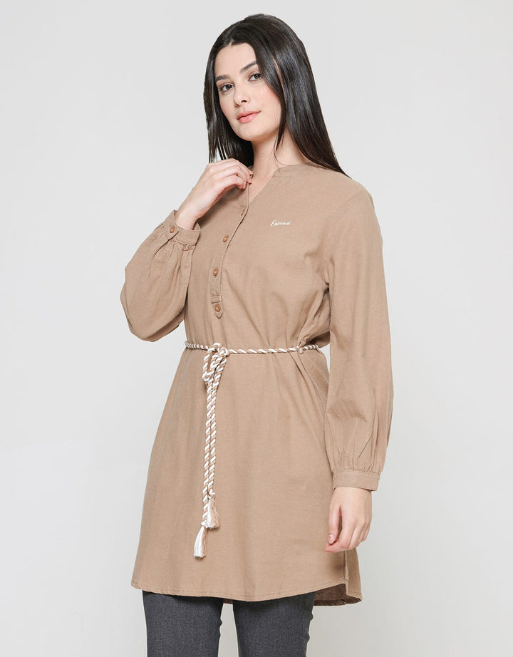 Expand Bertha Blouse Wanita