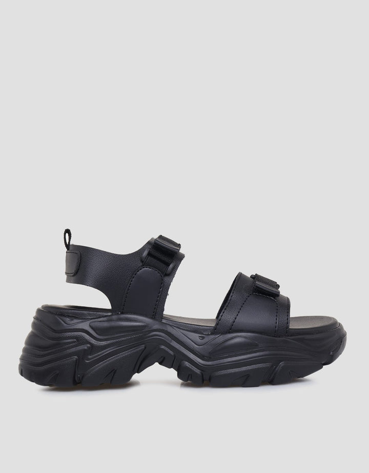 Yongki Komaladi Sandal Ankle Strap Wanita