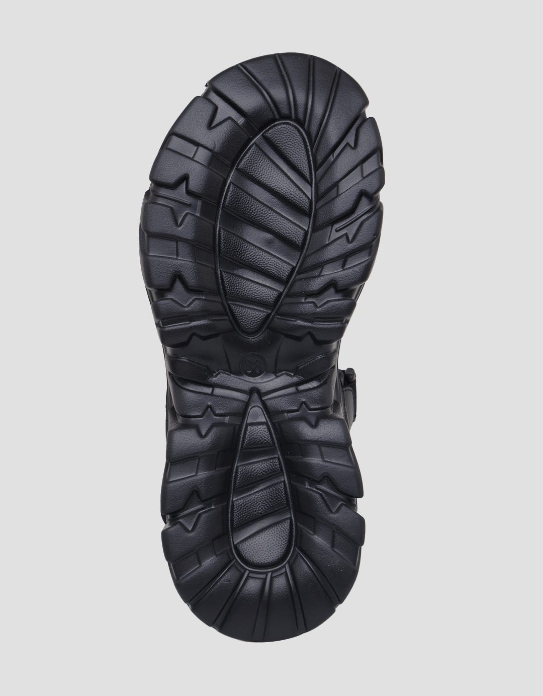 Yongki Komaladi Sandal Ankle Strap Wanita