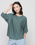 St. Yves Stripy Texture Knit Kaos 7/8 Wanita