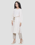 Expand Edelyn Blouse Wanita