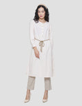 Expand Edelyn Blouse Wanita