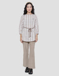 Expand Luytha Blouse Wanita
