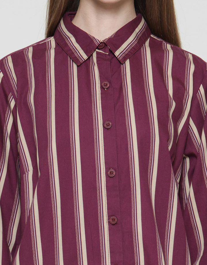 Expand Kio Women's Blouse