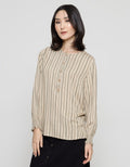 Expand Gyeta Blouse Wanita