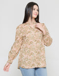 Expand Feryna Blouse Wanita