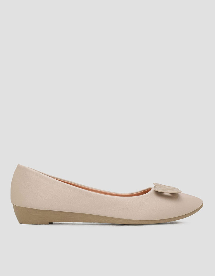 St. Yves Ballerina Buckle Sepatu Flat Wanita