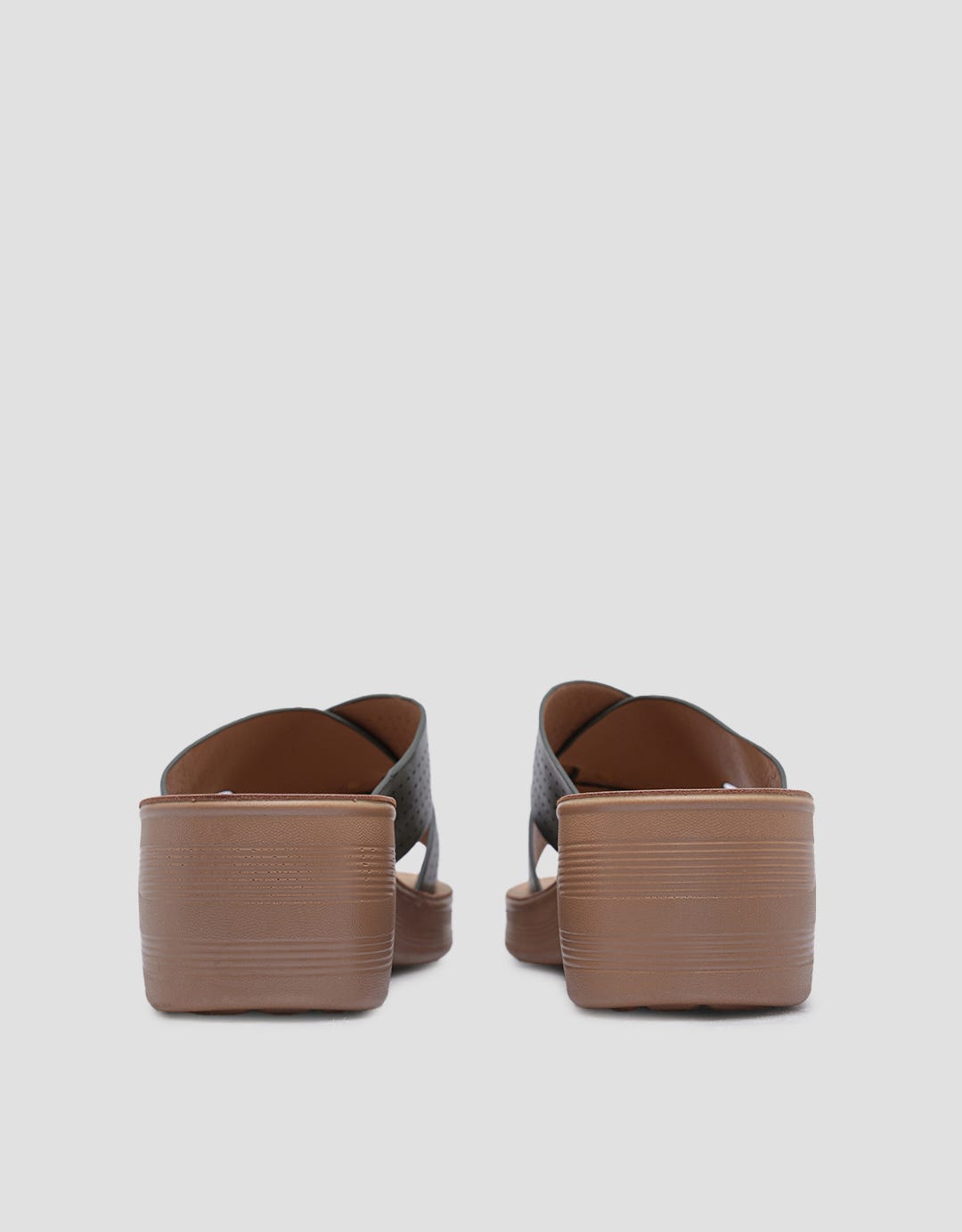St. Yves Wq51 Lasser Cut Women's Slipper Sandals