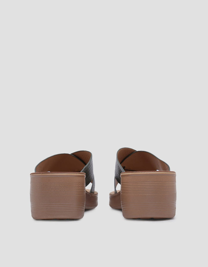 St. Yves Wq51 Lasser Cut Women's Slipper Sandals