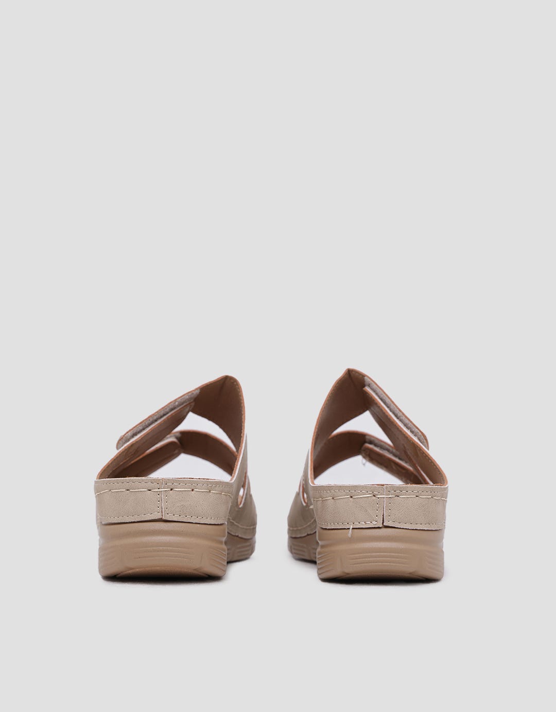 St. Yves Slipper Sandal Wedges Wanita