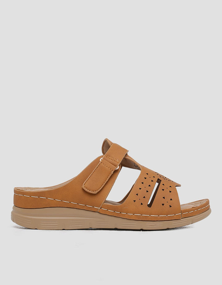St. Yves Sandal Slipper Wanita