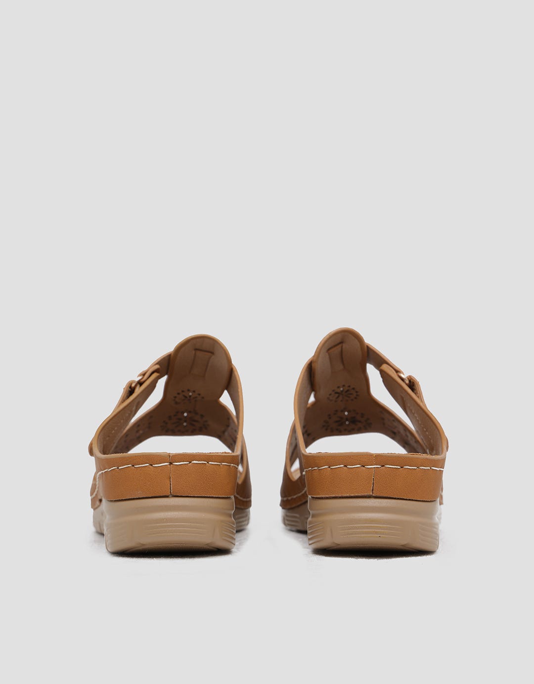 St. Yves Sandal Slipper Wanita