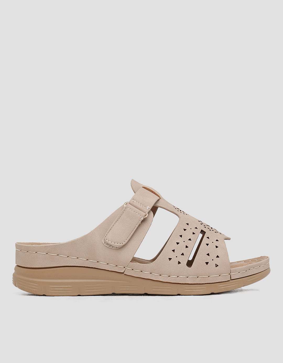 St. Yves Sandal Slipper Wanita