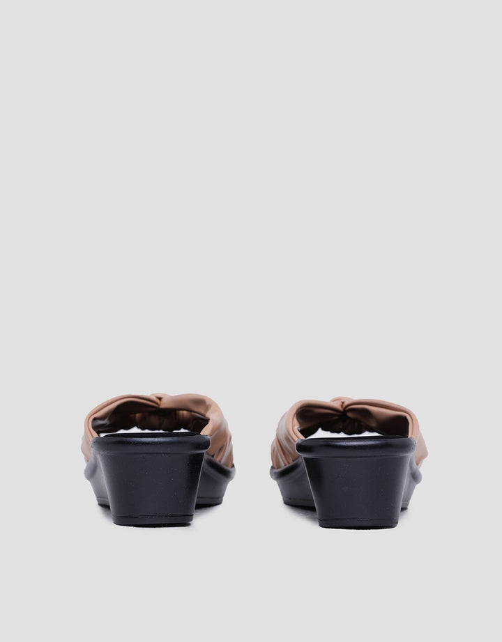 St. Yves Simply Women's Slipper Sandals