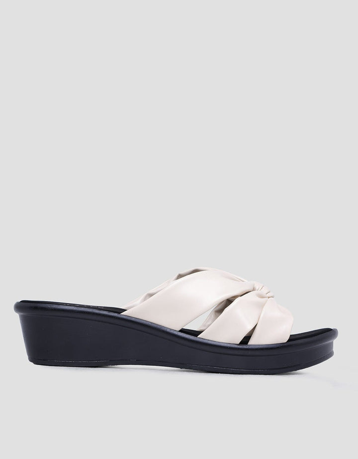 St. Yves Simply Women's Slipper Sandals