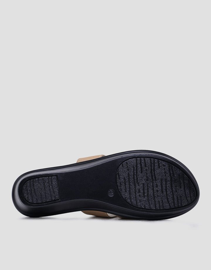 St. Yves Sandal Slipper Wedges Wanita