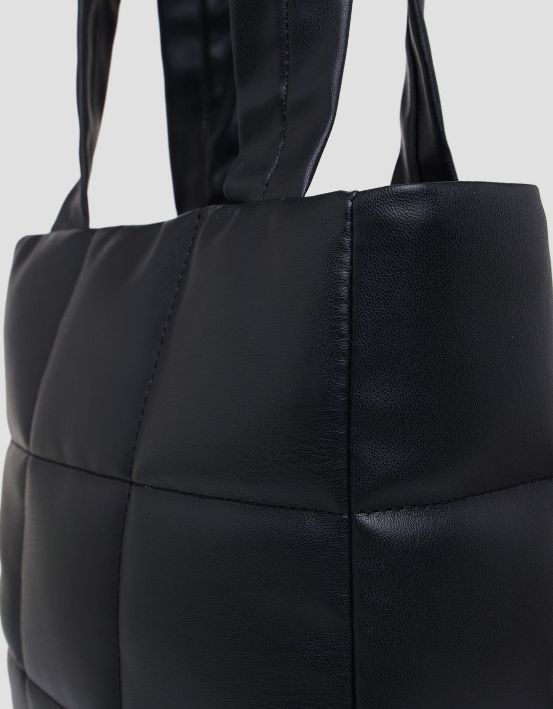 Nevada Quilted Clover Handbag for Women