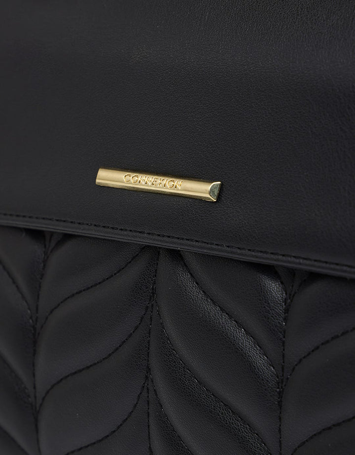 Connexion Crossbody Bag Quilted With Chain
