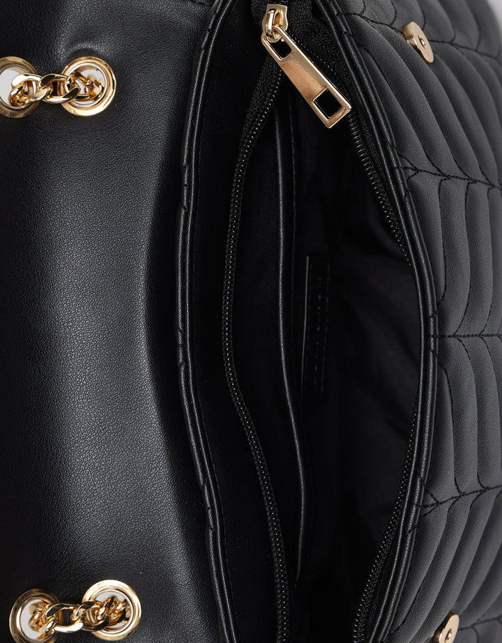 Connexion Crossbody Bag Quilted With Chain