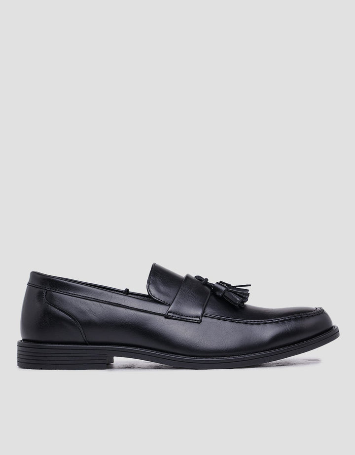 Cole Moccasin Colin Slip On Pria