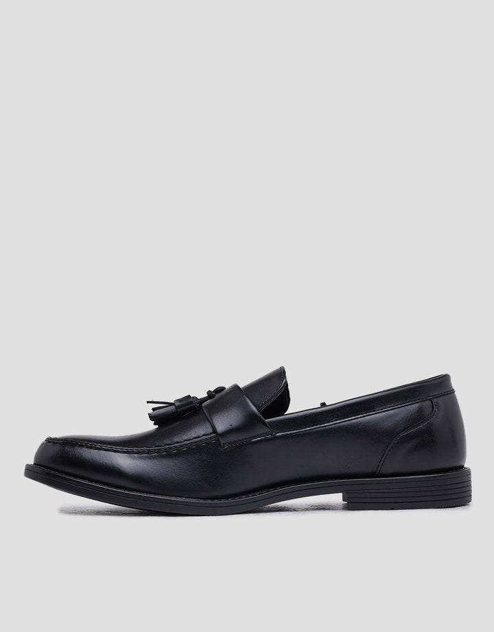 Cole Moccasin Colin Slip On Pria