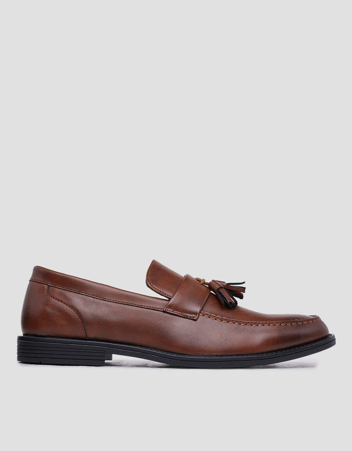 Cole Moccasin Colin Slip On Pria