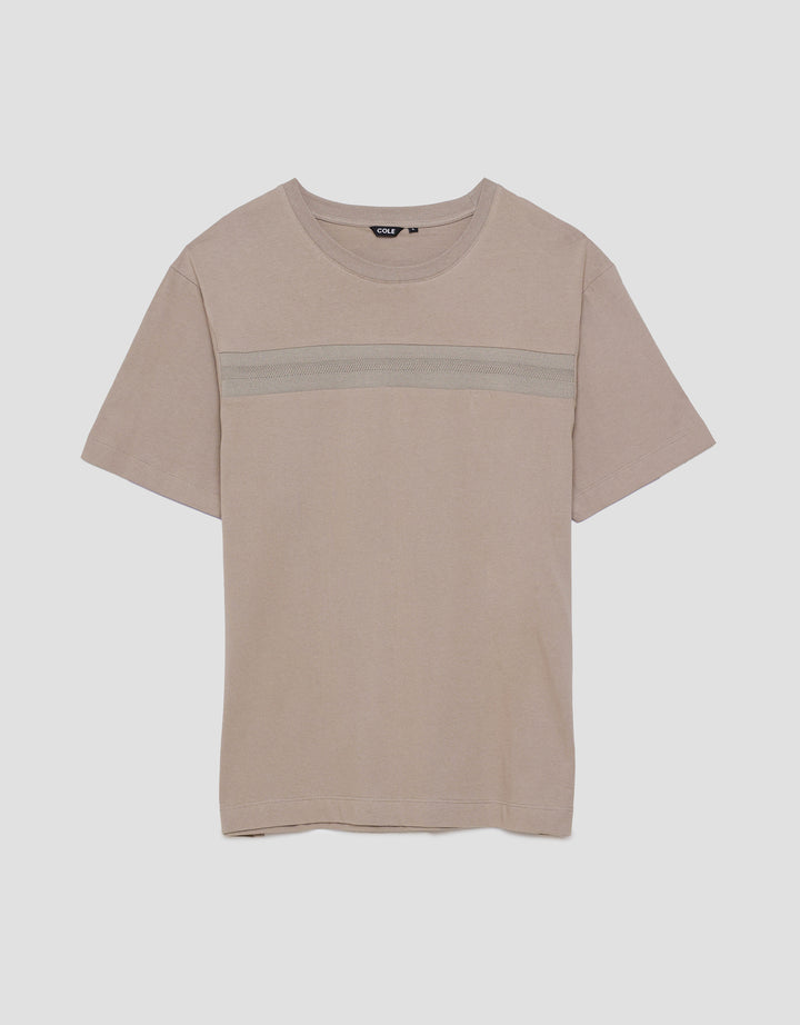 Cole Cut & Sewn Manset Jacquard Kaos Pria