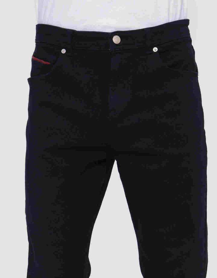Cole Basic Solid Celana Denim Panjang Pria
