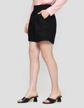 Nevada Woven Basic Pleats Celana Pendek Wanita