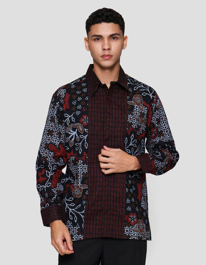 Arjuna Weda Body Fit Semanggi Sekar Jagad Kemeja Batik Pria