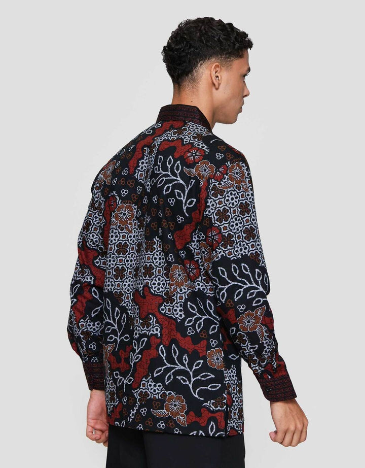 Arjuna Weda Body Fit Semanggi Sekar Jagad Kemeja Batik Pria