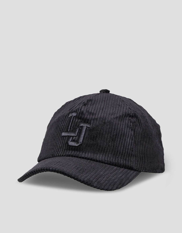 Lois Bordir Alphabet Topi Pria