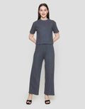 Nevada Solid Sueding Knit Kaos Crop Wanita