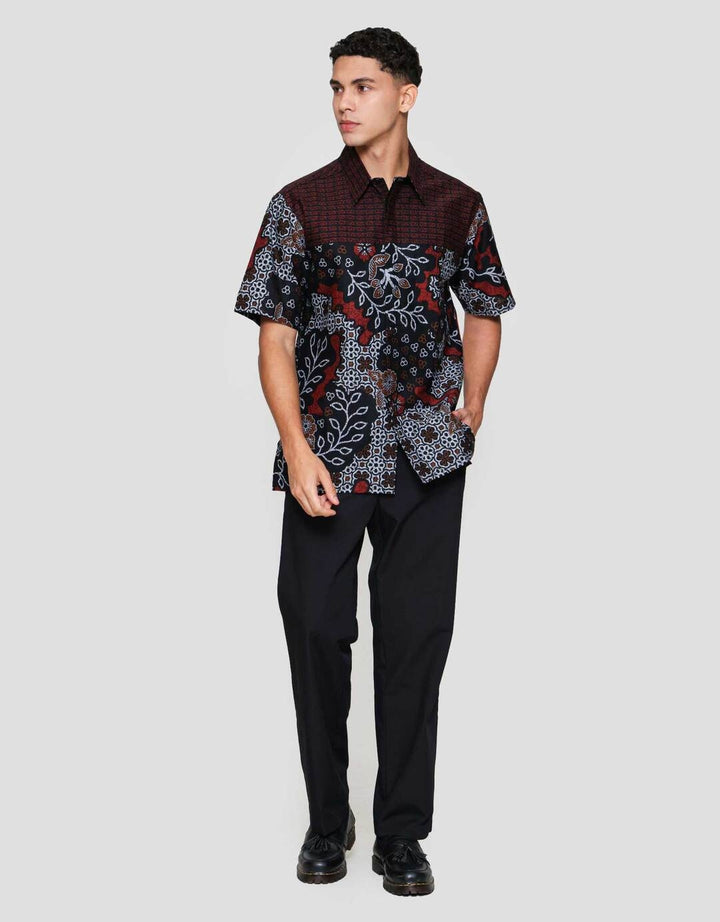 Arjuna Weda Body Fit Semanggi Sekar Jagad Kemeja Batik Pria