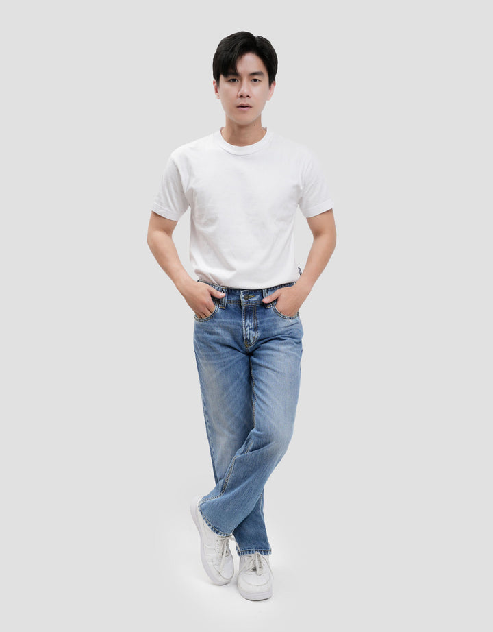 Lois Straight Fit Celana Denim Pria