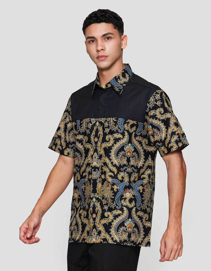 Arjuna Weda Hem Body Fit Cokro Cemani Kemeja Batik Pria
