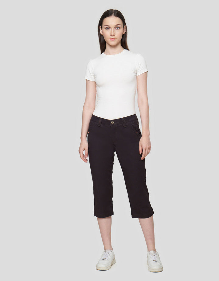 Cardinal Girl Bermuda Celana Wanita