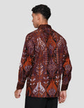 Arjuna Weda Body Fit Sawat Latar Kemeja Batik Pria