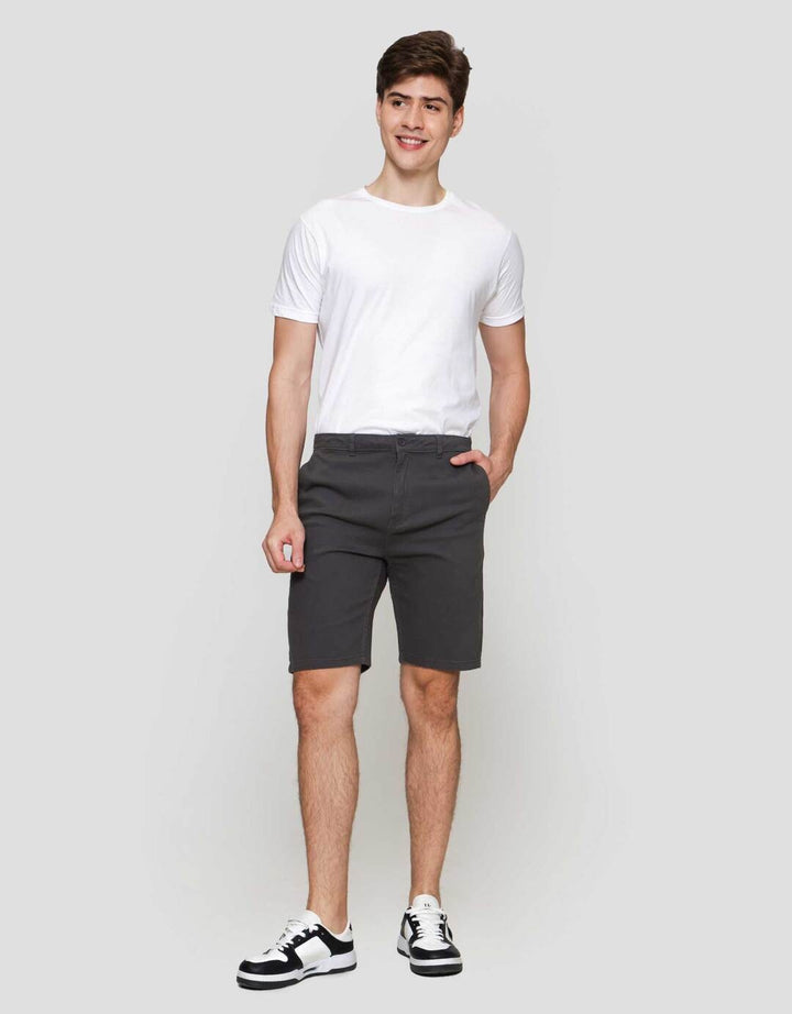Nevada Woven Slim Fit Celana Pendek Chinos Pria