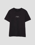 Cole Graphic Hd Saturdays Reg Fit Kaos Pria