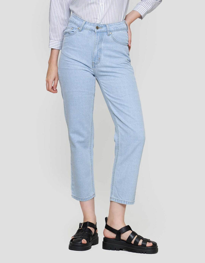 Nevada Comfort Fit Celana Denim Wanita