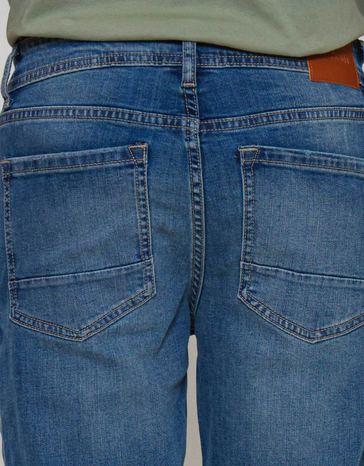 Nevada Spray Washed Tapered Fit Celana Denim Pria