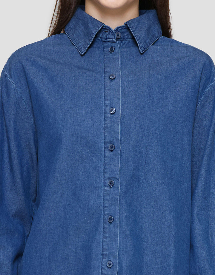 St. Yves Relaxed Lyocel Kemeja Denim Wanita