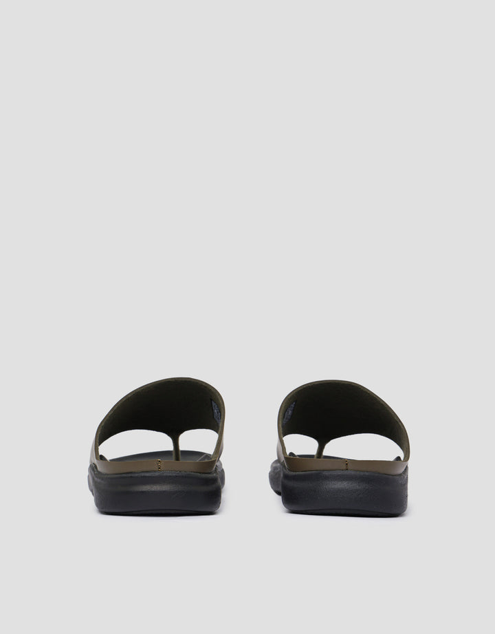 Cole Mason Sandal Flip Flop Pria