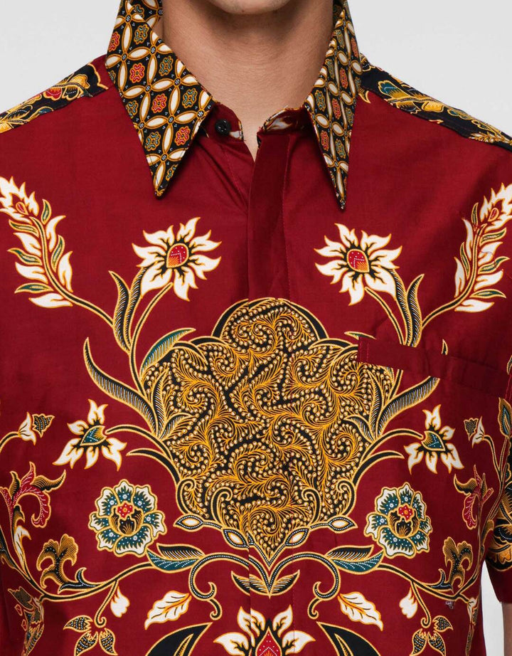 Arjuna Weda Hem Body Fit Gurdo Kemeja Batik Pria