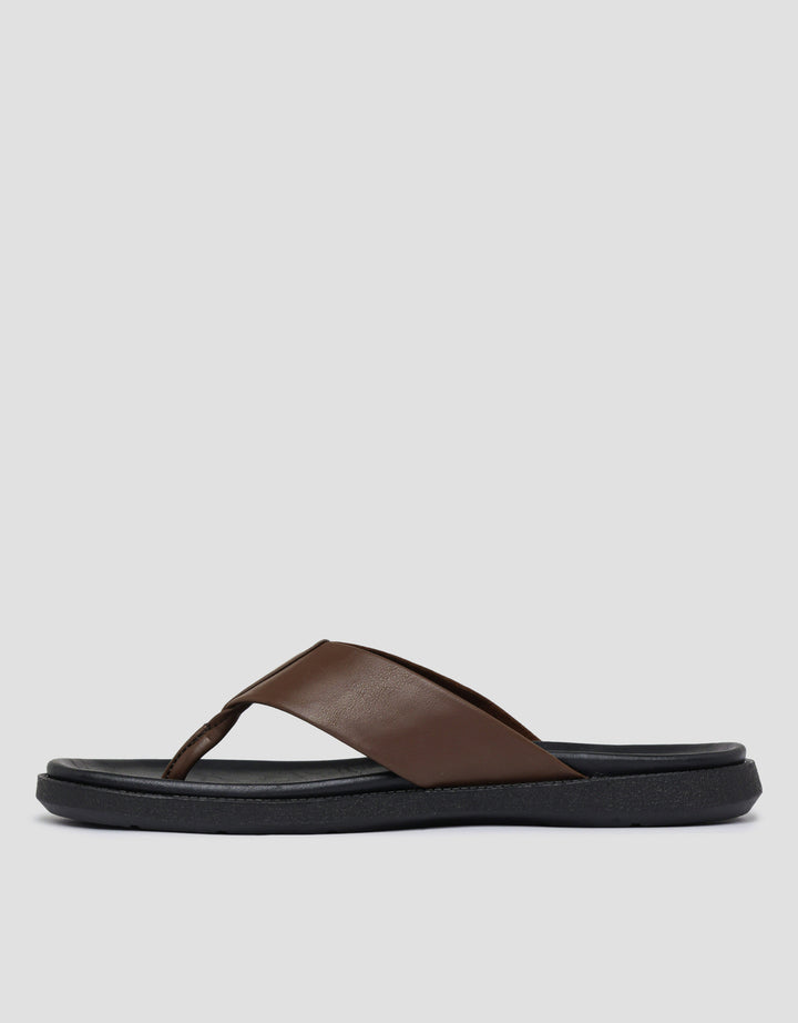 Cole Isaac Sandal Flip Flop Pria