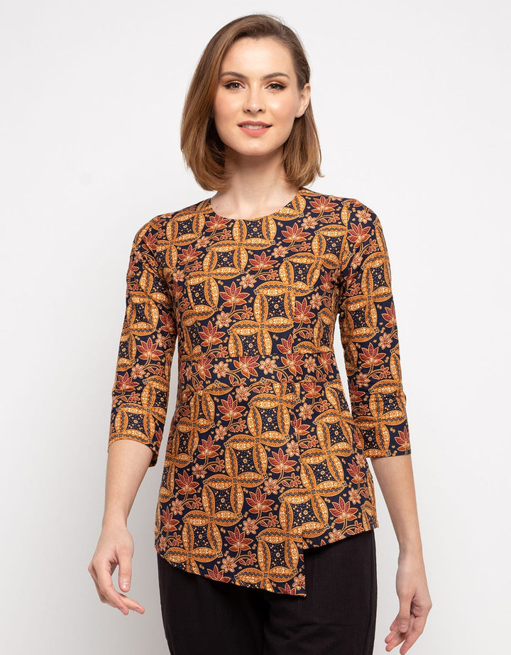 Adikusuma Kawung Slope Batik Blouse